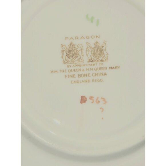 Paragon Fine Bone China Hydrangea Floral Teacup & Saucer Set With Gold Trim - Picture 5 of 6